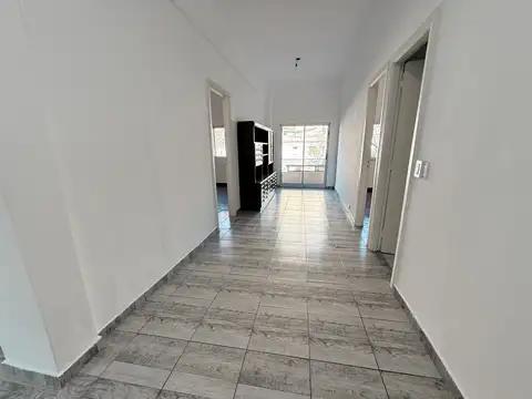 Depto Tipo Casa en Alquiler de 3 ambientes