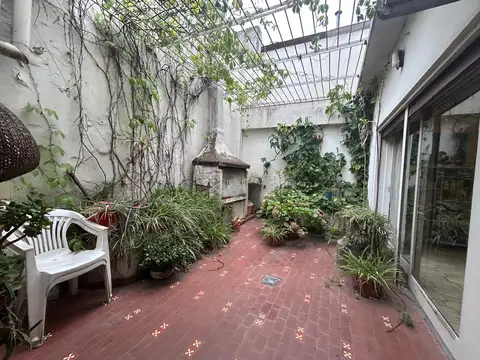 VENTA CASA 5 AMBIENTES. RAMOS MEJIA