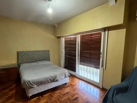 VENTA CASA 5 AMBIENTES. RAMOS MEJIA