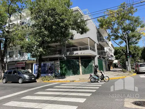 Local - Versalles