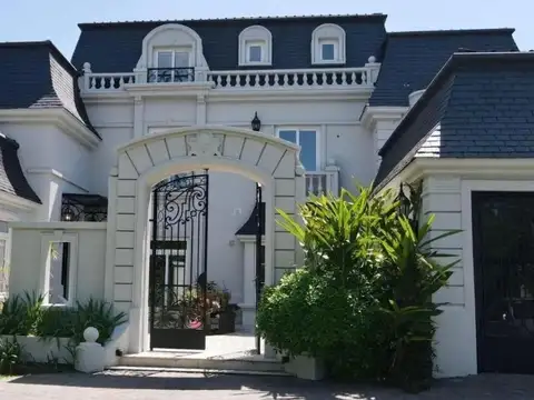 Avenida de la Isla 100