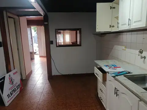 Depto Tipo Casa en Venta en Villa Adelina, USD 110.000