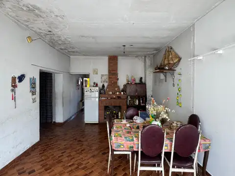 Casa 3 ambientes con 1 baño