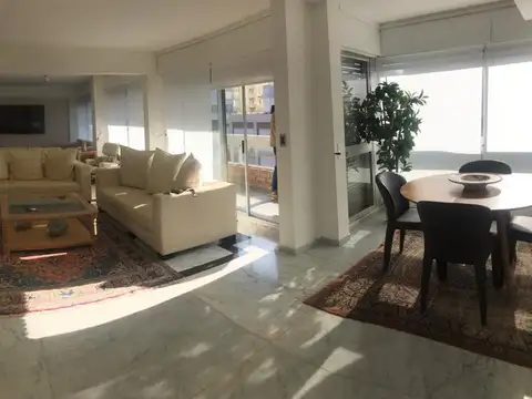 Casa en Venta en Península, USD 1.100.000