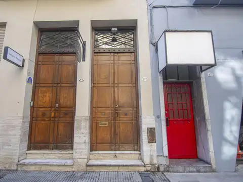 Casa en Recoleta, 11 Ambientes, 320 m², con Terraza