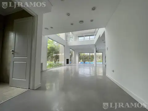 Casa en Alquiler de 3 dormitorios