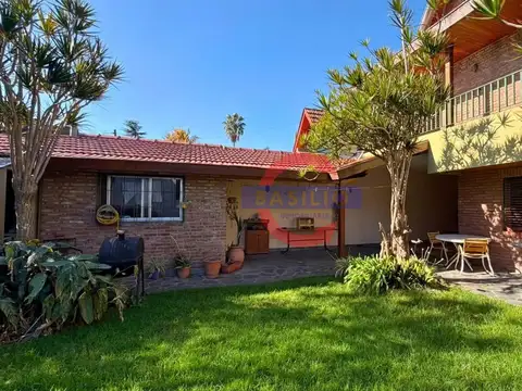 Casa en Venta en Villa Adelina, USD 330.000