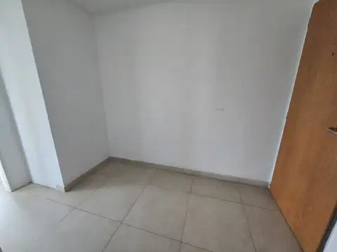 Oficina en Alquiler en Muñiz, $ 400.000