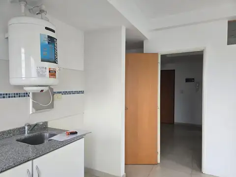 Oficina en Alquiler al Norte