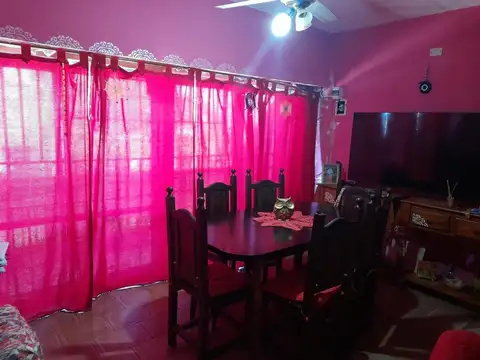VENTA DE LOCALES CON DOS DEPTOS SOLANO