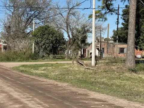 TERRENO  EN GDOR.  CANDIOTI