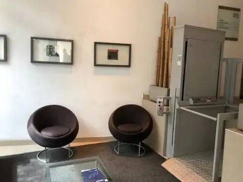 Oficina en Alquiler al Este