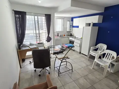 Venta Monoambiente Francia y Pellegrini.