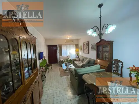 Casa en Venta en Villa Sarmiento, USD 165.000