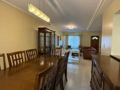Casa 5 ambientes con pileta en venta - Altos de Hudson 1