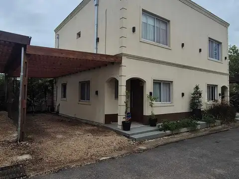 Casa Monoambiente con 2 baños