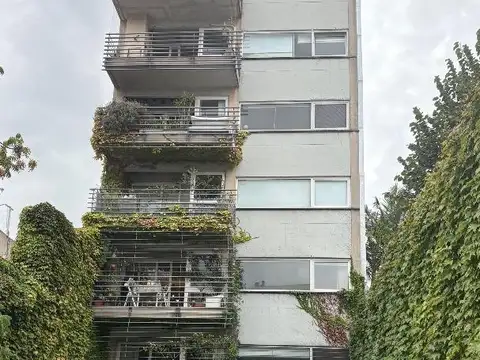 Departamento 3 ambientes con cochera fija , balcon tza