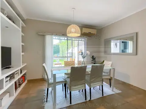 Depto Tipo Casa en Venta de 4 ambientes