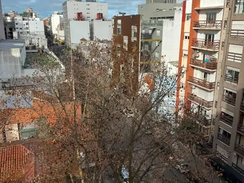 Departamento 1 ambiente a la calle