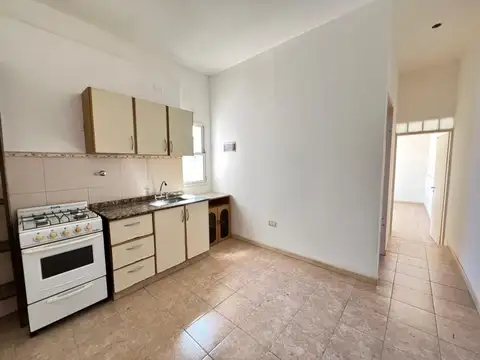 Depto Tipo Casa en Alquiler de 2 ambientes