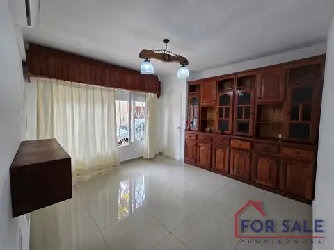 Alejandro F Mohr 2300, Piso PB