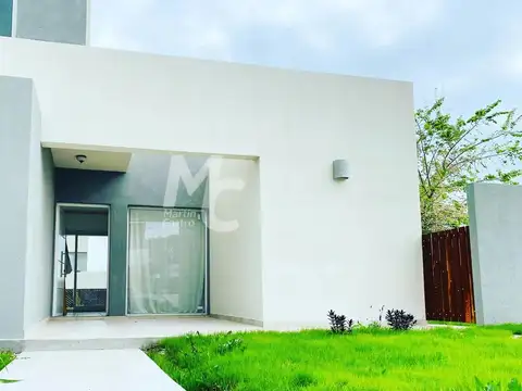 Casa en Alquiler de 3 dormitorios