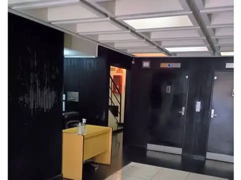 S/NICOLAS,OFICINA,EXCELENTE ESTADO/UBICACION, USO COMERCIAL PROFESIONAL,FRENTE SUBTE;