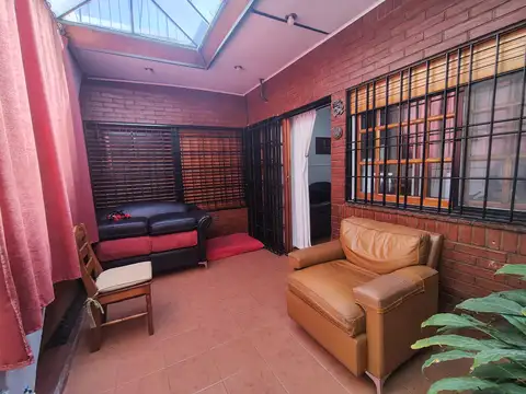 3 AMBIENTES TOTALMENTE RECICLADO - CON TERRAZA- APTO CRÉDITO