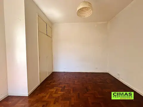 Depto Tipo Casa en Alquiler en Villa del Parque, $ 1.600.000