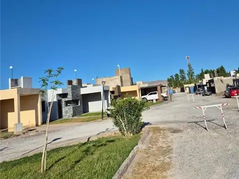 Terreno en Venta 25,44  mts Fondo