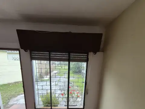 Casa en Alquiler con 1 cochera