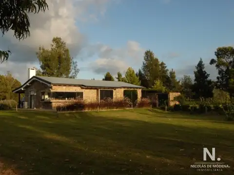 Chacra en Manantiales de 4 dormitorios en venta