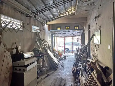 Venta Casa Lote Propio 7,80 x 13,50 en Villa Lugano