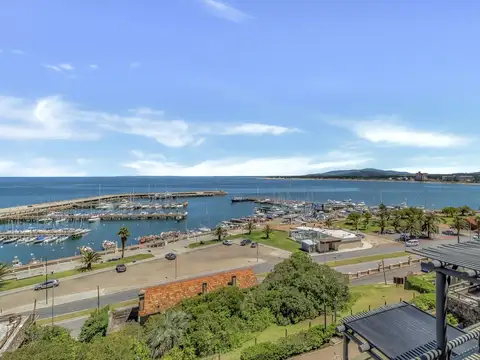 VENTA APARTAMENTO 3 DORMITORIOS PIRIAPOLIS