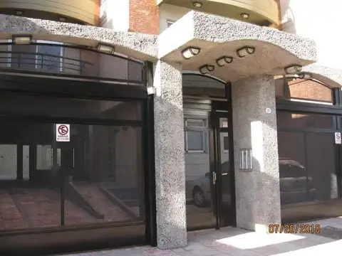 Av. Hipólito Yrigoyen 766 , Piso 8