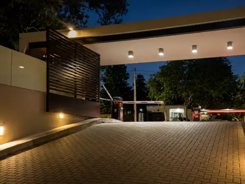 VENTA COCHERA SUBSUELO OPERA LUXURY BAJO PALERMO