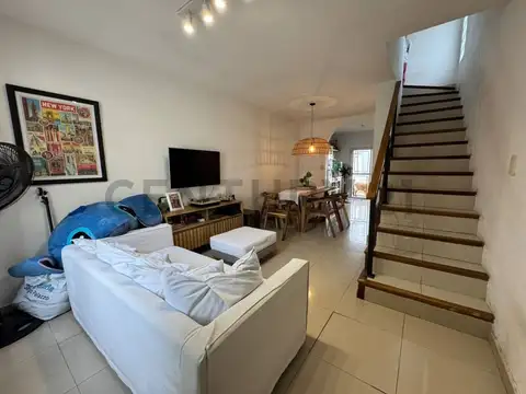 Depto Tipo Casa en Venta en Ituzaingó, USD 78.000