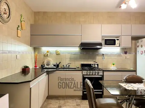 Casa en Venta en Mataderos, USD 240.000