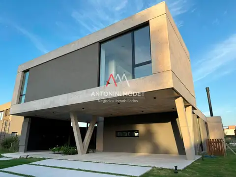 CASA EN VENTA EN PILARA -LA CALESA