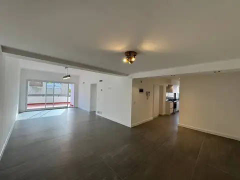 San Luis 1700, Piso 5