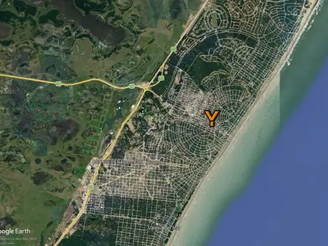 Casa en alquiler temporal - 3 Dormitorios 3 Baños - Pinamar