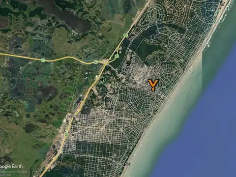 Casa en alquiler temporal - 3 Dormitorios 3 Baños - Pinamar