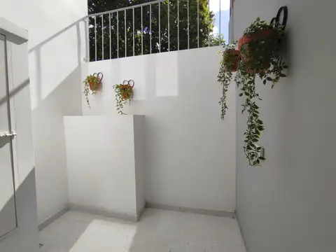 Depto Tipo Casa 4 ambientes con 3 baños