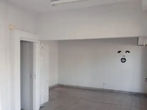 Pres Santiago Derqui 700