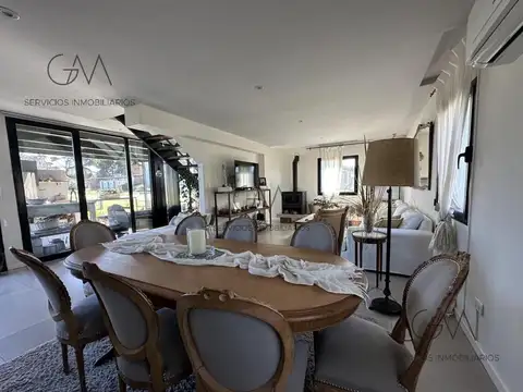 Barrancas de San Benito, Chapadmalal, Buenos Aires, Argentina.