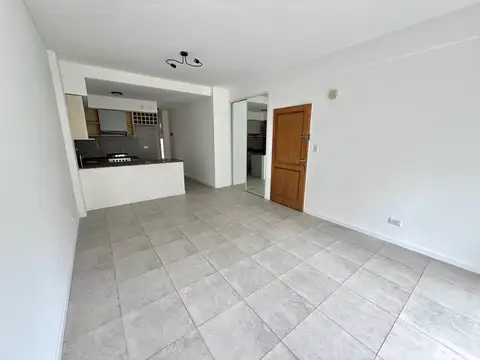 Departamento en Venta de 3 Ambientes en Quilmes Centro Plaza Conesa