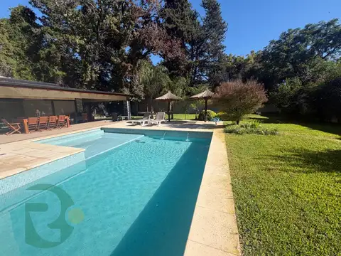 Venta Casa 6 Amb.Excelente.Ubicación.Parque Leloir.Ituzaingo