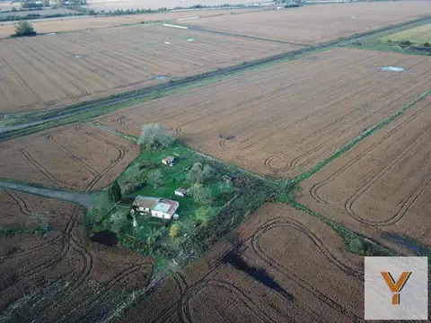 Campo en venta - 2 Dormitorios 1 Baño - Cochera - 23.000Mts2 - Exaltación de La Cruz