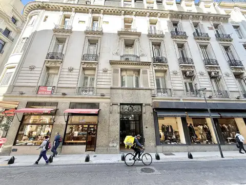 Oficina de 200 mts en Alquiler y Venta - Perón y 25 de Mayo, Microcentro