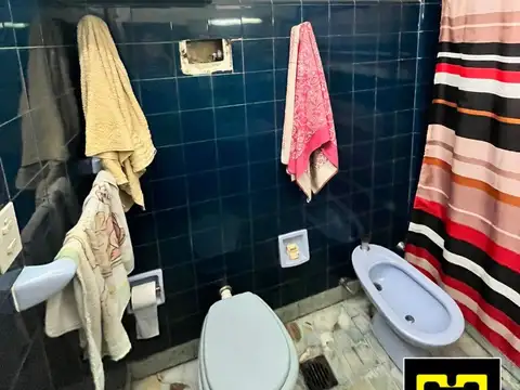 Muy linda casa lote propio de 3 ambientes.